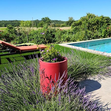 Bed and Breakfast Les Papillons D'Uzes Saint-Laurent-la-Vernède Exterior foto