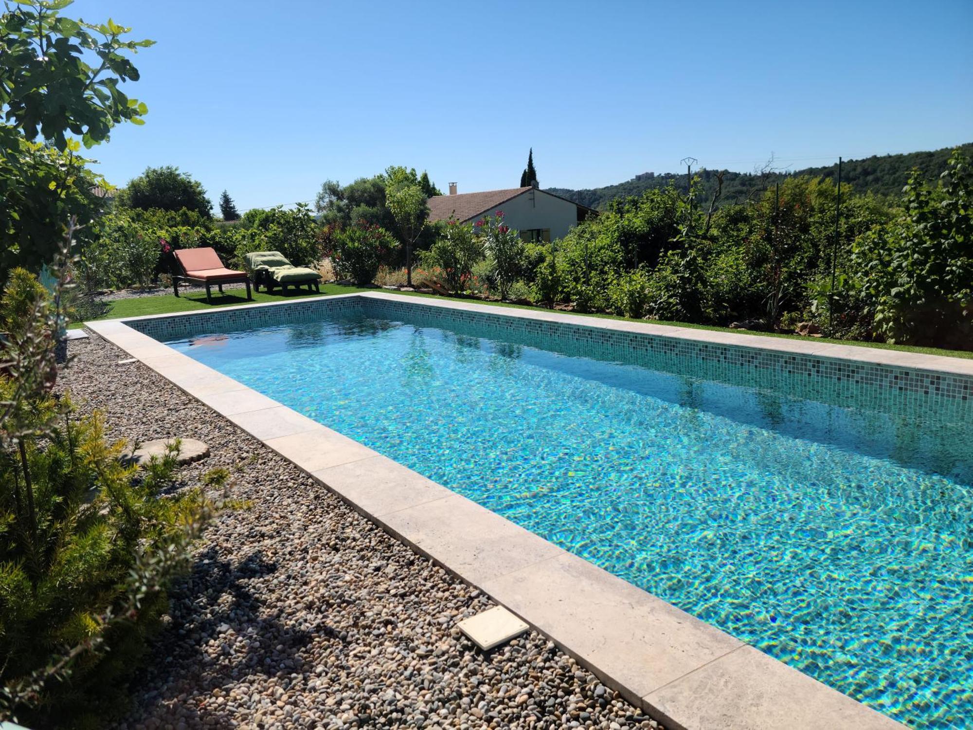 Bed and Breakfast Les Papillons D'Uzes Saint-Laurent-la-Vernède Exterior foto